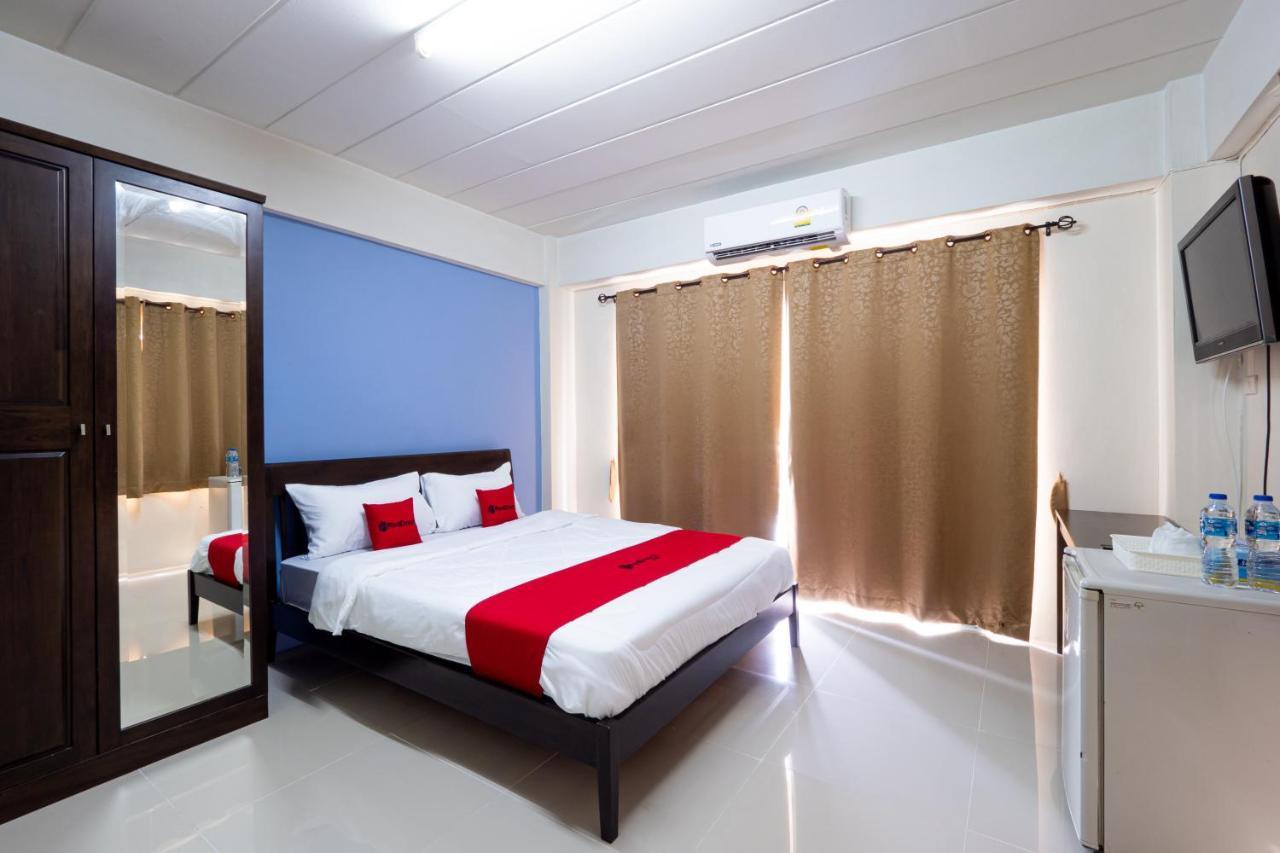 RedDoorz SI FAH at Bangsaen Hotel Ban Rong Khoei Exterior foto